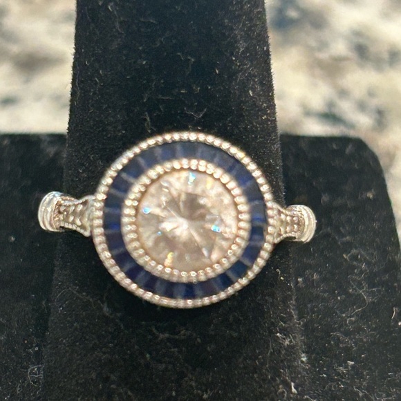 Contessa Di Capri Sterling Silver Ring SIZE 7 - Picture 2 of 9